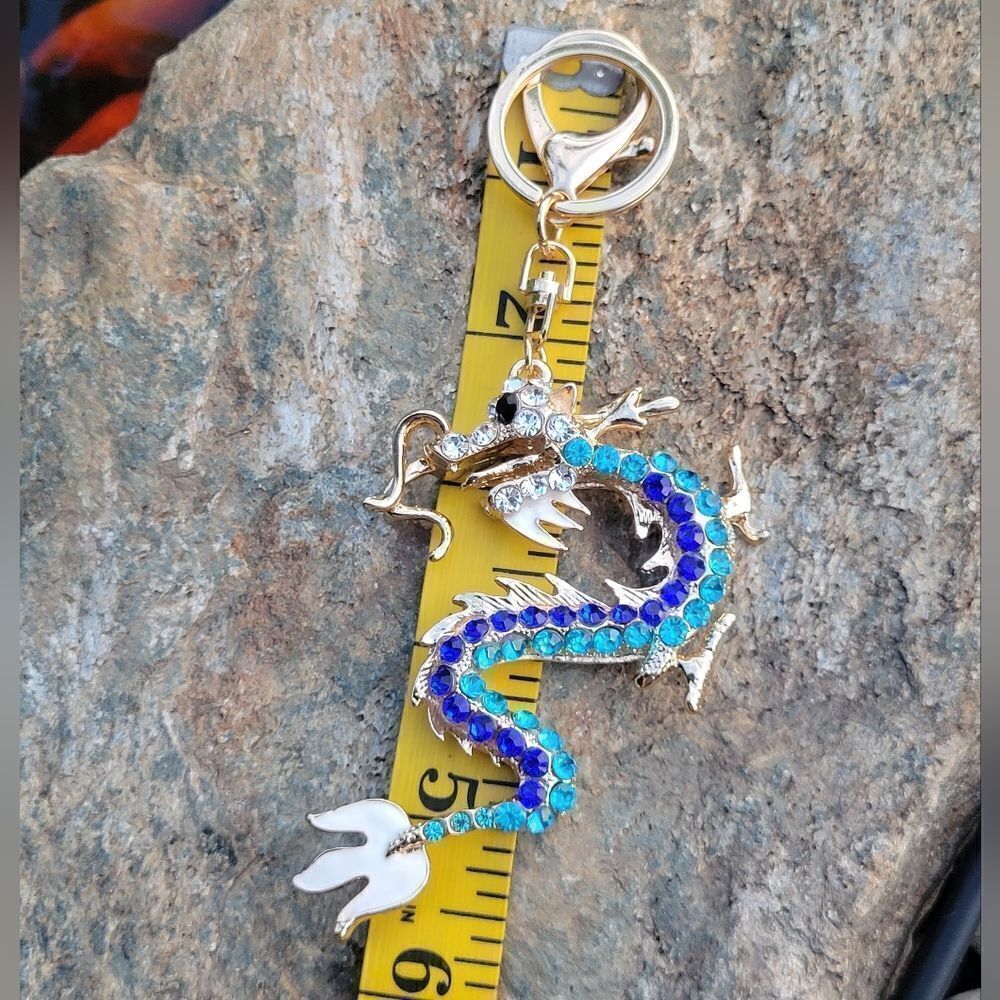 Crystal Dragon Keychain - Picture 7 of 7